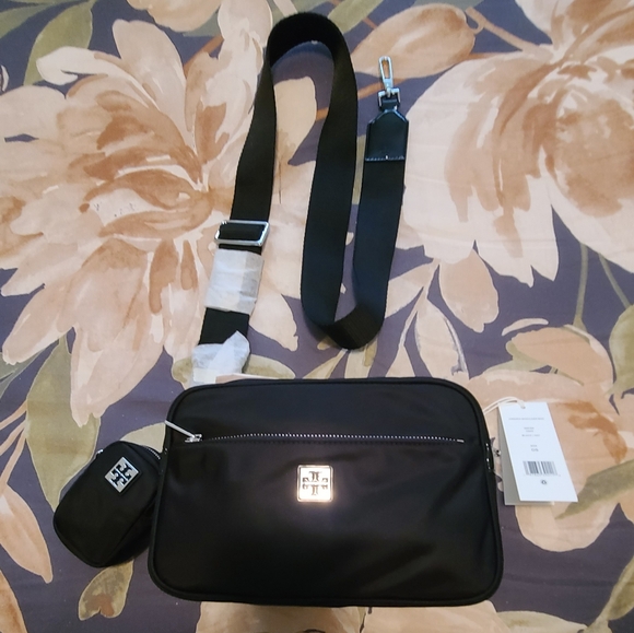 Tory Burch Handbags - Tory Burch Virginia Nylon Shoulder Bag